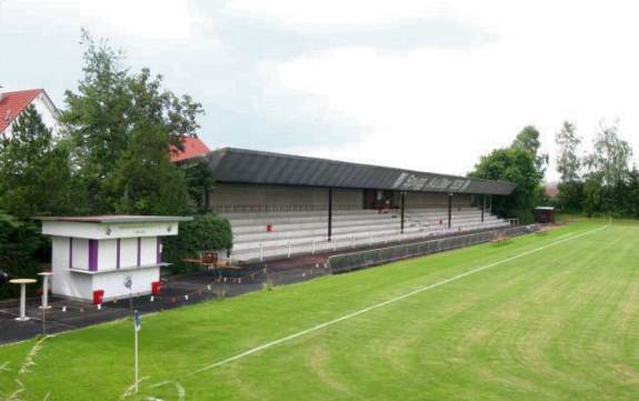 Heinrich-Oßwald-Stadion - Tribüne